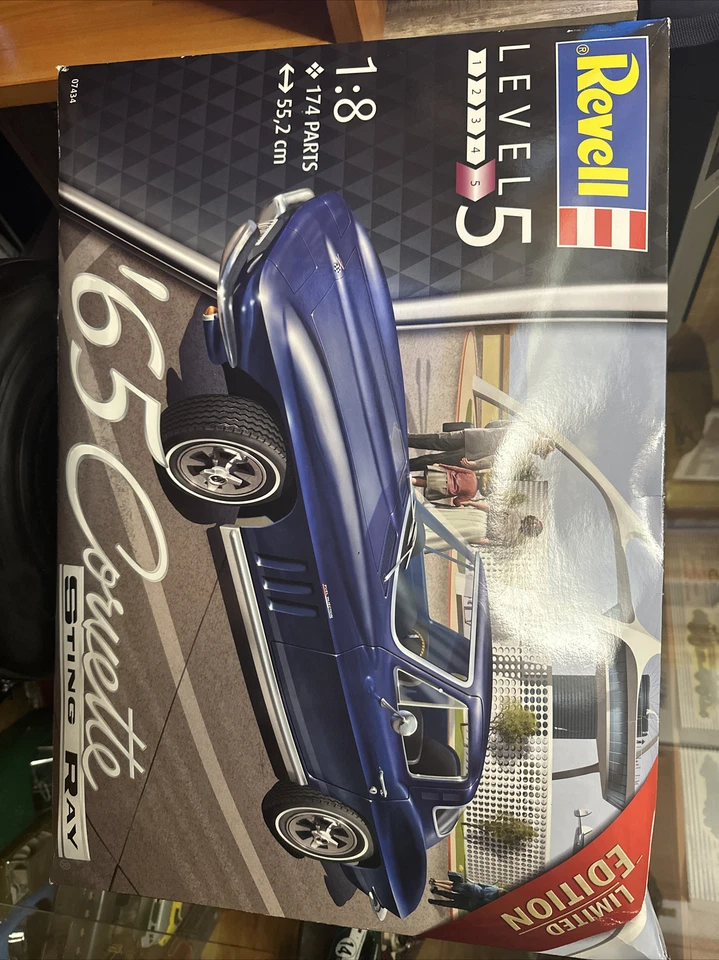 revell level 5 ‘65 corvette sting ray 1/8 - Immagine 1 di 1