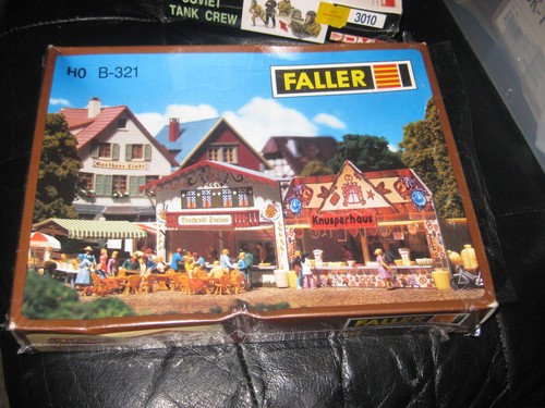 Concession Mercedes - Maquette Faller HO (1/87) - Bâtiment Pour Réseau De Train - Occasion