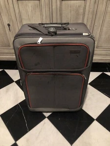 Carry On Suit Case - Great Condition - Picture 1 of 5