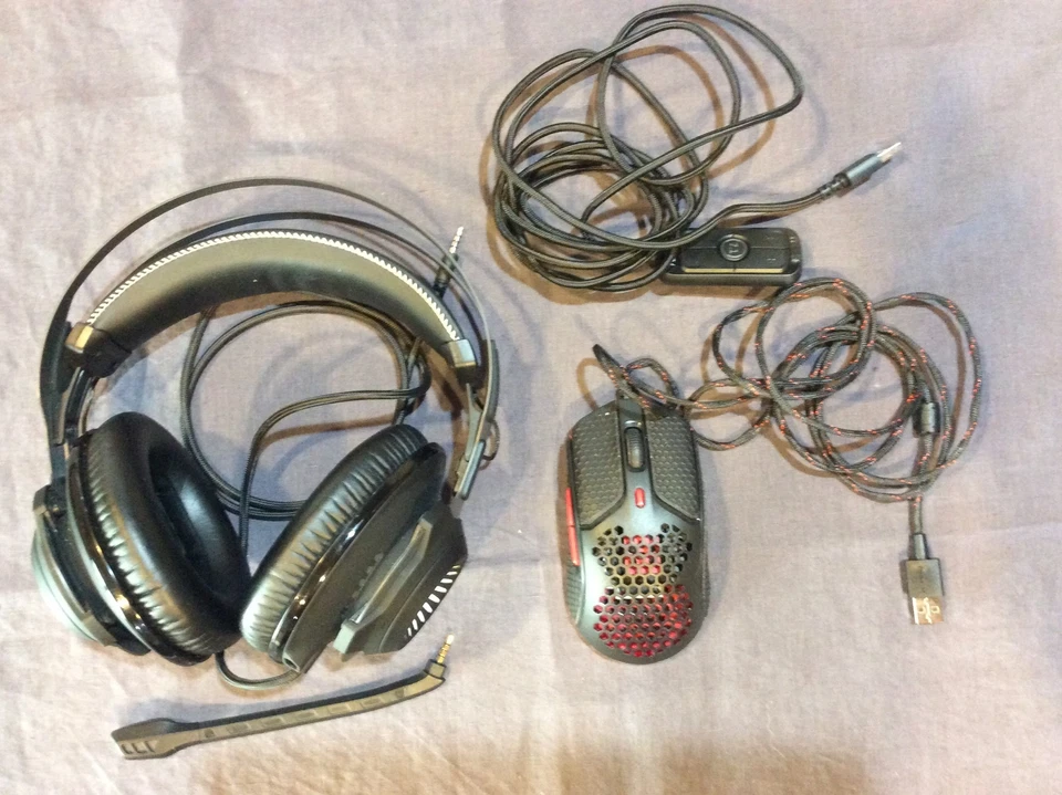 Auriculares y ratón Hyperx Foto 1 de 1