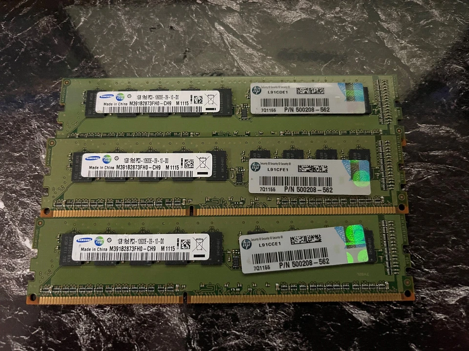 Samsung PC3-10600 (DDR3-1333) 3x1 GB SO-DIMM 1333 MHz PC3-10600 DDR3 Memory... - Image 1 of 1