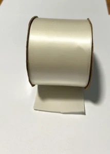 Berwick Offray 5 yards Bolt of Ivory Ribbon 2 1/4" 5 yards (J14D10) - Picture 1 of 4