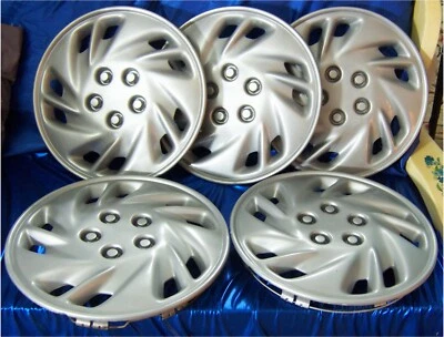 Dodge Daytona Spirit Shadow 1992/95 neón tapacubos cubierta de rueda 4472430 LOTE DE 5 Foto 1 de 4