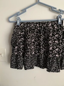 Art Class Girls Size Large 10/12 Black Skirt With White Flowers - Picture 1 of 5