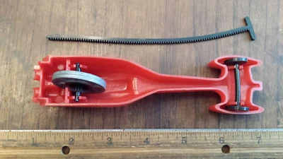 70er Jahre Burger Chef Red Rocket Racer Modell A Rennwagen - gebrochenes Getriebe/Achse - TEILE - Bild 1 von 4