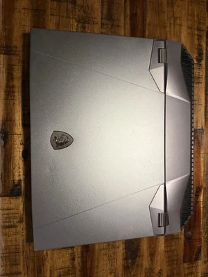 MSI GT76 Titan 4K 17.3" Bundle (2 TB, Intel Core i9, 64 GB, mouse and cooler)  - Image 1 of 4