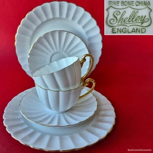 2 Shelley England SHE4 White Trios: 2 Ludlow Flat Cups+2 Saucers+2 Salad Plates - Picture 1 of 23