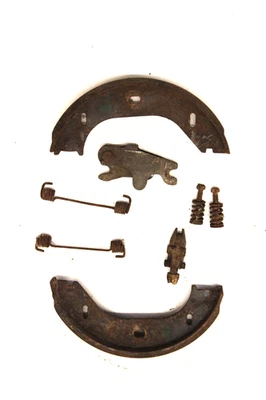 BMW OEM E30 84-92 LEFT OR RIGHT REAR PARKING E BRAKE SHOE KIT SET EMERGENCY - Image 1 of 4