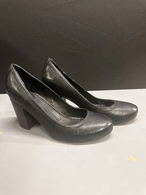 Frye Carson Pump 73916 Women’s Black Leather Heels Round Toe Block Heel Size 9.5 - Image 1 of 4