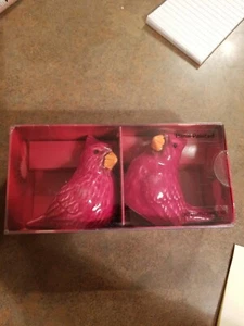 Pair of Cardinal Bird Salt & Pepper Shaker Set Yuletide St. Nicholas Square New - Picture 1 of 5