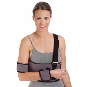 DJO 79-96820 Deluxe Shoulder Immobilizer with Detachable Humeral Strap (Each) - Picture 1 of 1