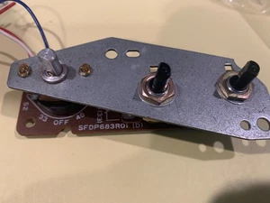 MCS 6700 Vintage Stereo Turntable - Speed Switch + Pitch Potentiometers - Picture 1 of 3