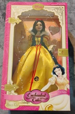 Disney Princess Snow White Porcelain Doll Enchanted Tales Brass Key 16” NIB 2007 - Image 1 of 4