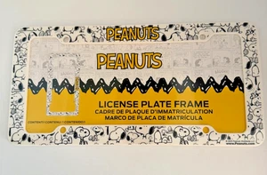 Peanuts SNOOPY Plastic Black and White License Plate Frame Holder NEW - Picture 1 of 7