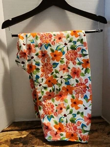 Russ A Liz Claiborne Co. Womans Floral Capris Size 10,Bright Summer Colors - Picture 1 of 11