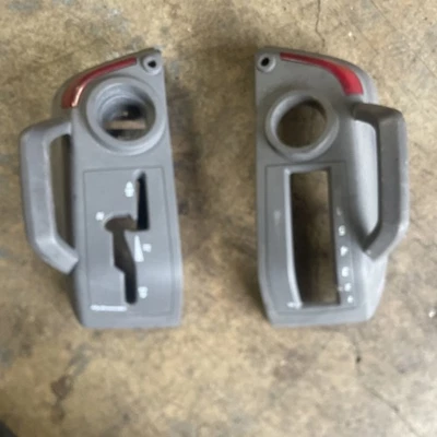 Husqvarna 532400298 Cubierta Guardabarros Consola Lado Derecho e Izquierdo Foto 1 de 4