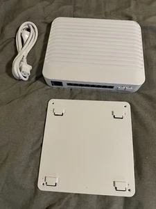 Ubiquiti Switch Enterprise 8 PoE - Picture 1 of 5