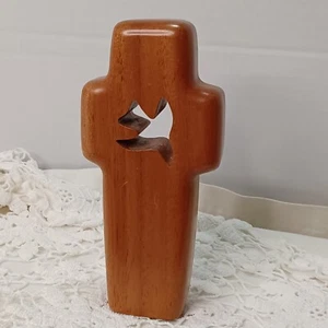 Handgefertigtes Kreuz mit Taubenausschnitt - Bild 1 von 13