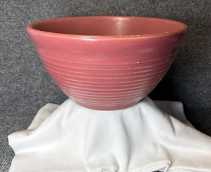 Vintage Pastel Red Maroon Pottery Mixing Bowl Beehive Unbranded - Picture 1 of 10