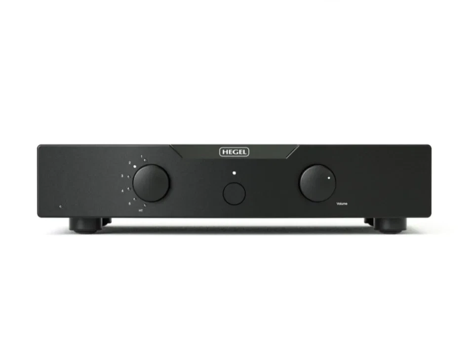 Hegel P30A Preamplificatore stereo bilanciato, 5 ingressi, 2xlr e 3 rca - Immagine 1 di 2
