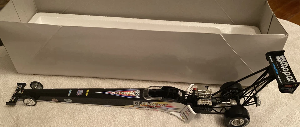 MAC TOOLS Collectors Club  Mike Dunn 1999 Top fuel Dragster P249923278 - Image 1 of 4