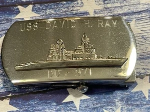 Auténtico destructor de hebilla de cinturón plateado vintage USS David R. Ray DD-971 Marina de los Estados Unidos - Imagen 1 de 8