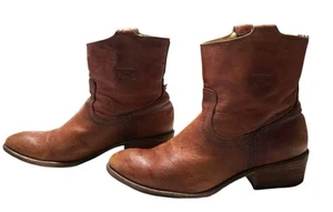 Botas al tobillo Frye para mujer Carson Tab cortas 76461 cuero marrón punta redonda talla 8,5 B - Imagen 1 de 24