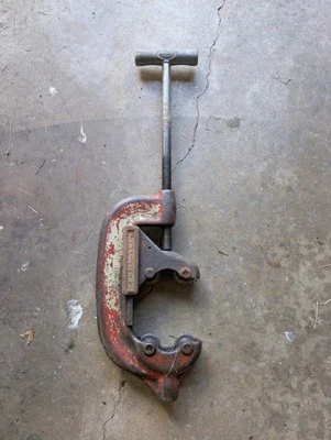 RIDGID Model 44-S Heavy Duty 2" - 4" Pipe Cutter Tool Made In USA - Image 1 of 4