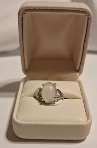 Oval Glow in the Dark Ring w/ Decrative Band sz 5.5 - Picture 1 of 4