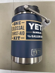 Jarra de medio galón YETI Rambler - azul marino - Imagen 1 de 2