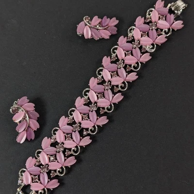 Conjunto de pendientes pulsera de plástico térmico púrpura tono plata metal MCM joyería inmobiliaria Foto 1 de 4