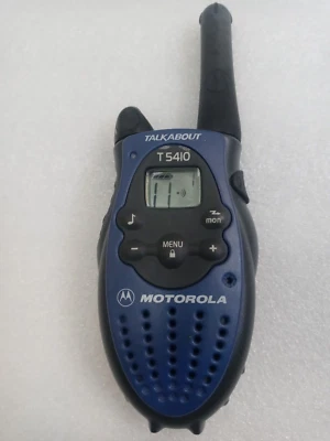 MOTOROLA TALKABOUT T5800 NIB VOX 22 CHANNEL 38 CODES 5 MILE RANGE - Image 1 of 4