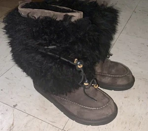 UGG Womens Boots Mogolian Fur Hair Classic Short Black Suede Shearling 1875 - Picture 1 of 5