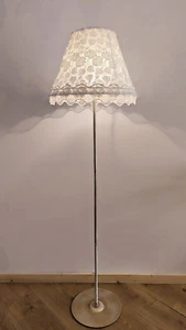 Floor lamp, Victorian Style, white lamp, flower lamp, fabric lampshade. - Picture 1 of 11
