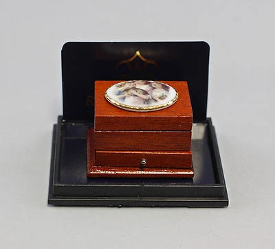 9911028 Reutter Puppenstuben-Miniatur Nähschatulle - Bild 1 von 2