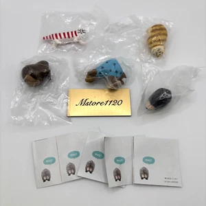 Lisa Larson Small  Figure Miniature Gacha Complete Set of 5 with mini book NEW - Picture 1 of 15