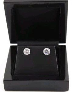 Princess cut or round cut stud earrings in black ebony box gift wrapped special - Picture 1 of 2