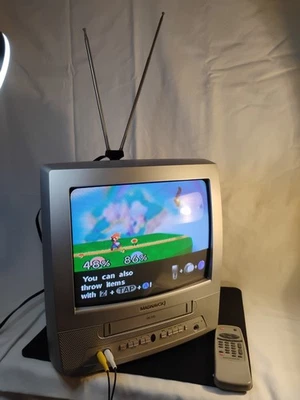 🔥Magnavox 13” Television TV/VCR Combo Retro Gaming TV W Remote VCR Not Working  - Image 1 of 4