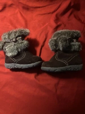 Botas de nieve de invierno con cremallera de piel sintética de cuero marrón talla 5 CHEROKEE para niñas pequeñas Foto 1 de 4