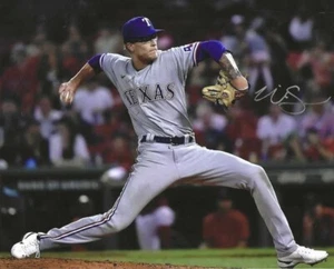 Signed 8x10 NICK SNYDER Texas Rangers Autographed photo - COA - Picture 1 of 1