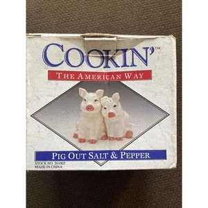 Vintage Piggin’ Out Salz & Pfeffer Set Cookin’ The American Way Schwein Versand klein - Bild 1 von 12