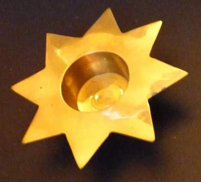 Messing-Kerzenständer Stern-Form, für Teelichter und Kerzen - Bild 1 von 3