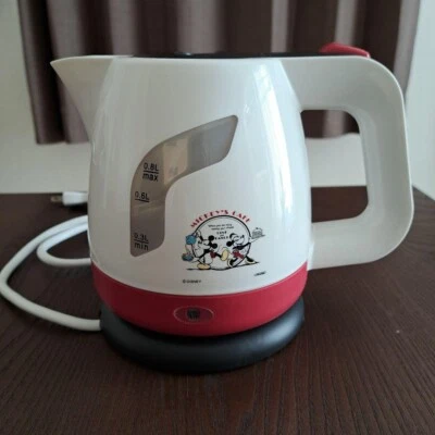 Tamahashi Mickey & Minnie Electric Kettle 0.8L MM-207 AC100V from jp f/s new - Image 1 of 4