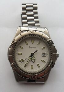 MENS ACCURIST BRUSHED STAINLESS STEEL SPORTS WATCH BRAND NEW BATTERY