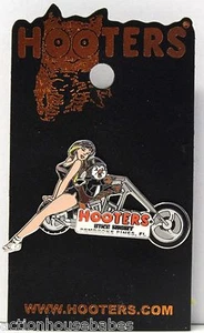HOOTERS RESTAURANT MOTORCYCLE/BIKE/BIKER NIGHT PEMBROKE PINES, FL LAPEL PIN - Picture 1 of 3