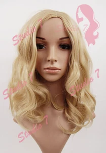 W240 Honey Blonde Mid Length Wavy Wig - studio7-uk  - Picture 1 of 6