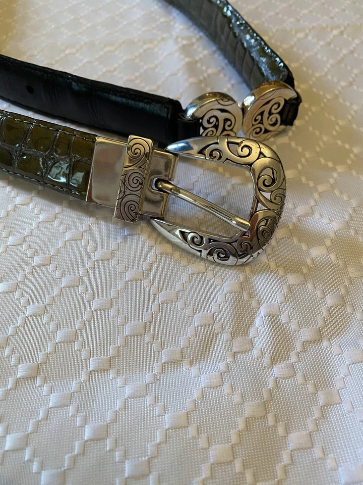 Кожаный ремень Chico's размер S 30-34 дюйма черный с крокодиловым принтом с серебристыми акцентами - - Изображение 1 из 3