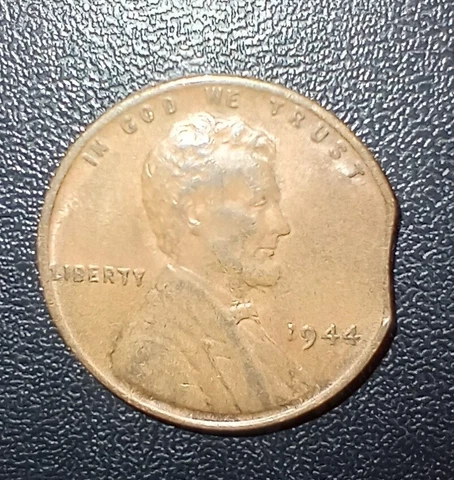 1944 LINCOLN CENT Clipped ERROR Coins Collection Nice #233 Cover