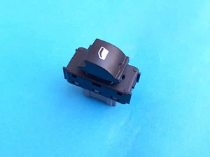 98016307ZD 98016307ZD INTERRUPTOR ELEVALUNAS DELANTERO DERECHO CITROEN C4 CACTUS - Foto 1 di 5