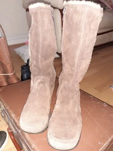 Botas Wrangler mujer gamuza marrón. Talla 7 EU37. 12" de alto. Top 12" tobillo 15" - Imagen 1 de 12